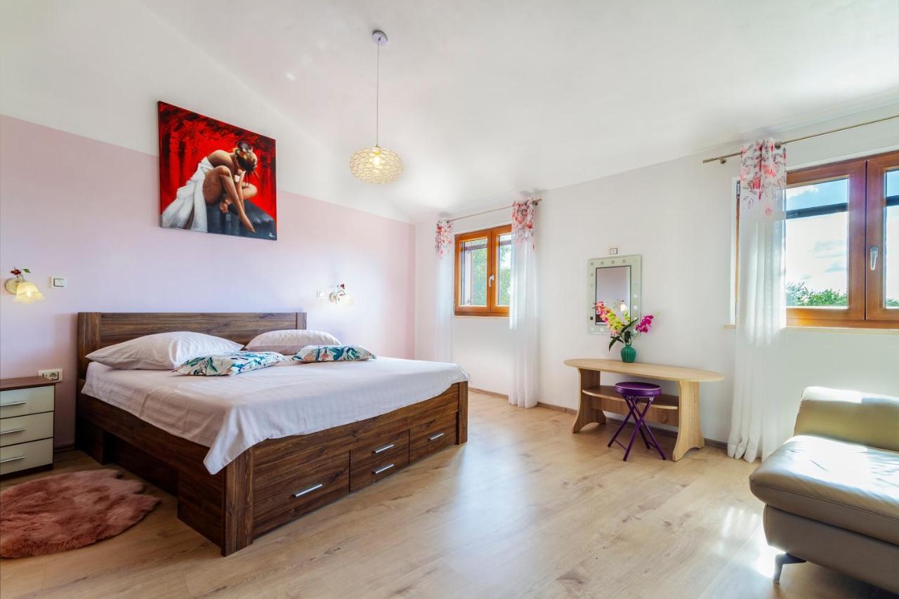Magic Holiday Apartment Bale Exteriér fotografie